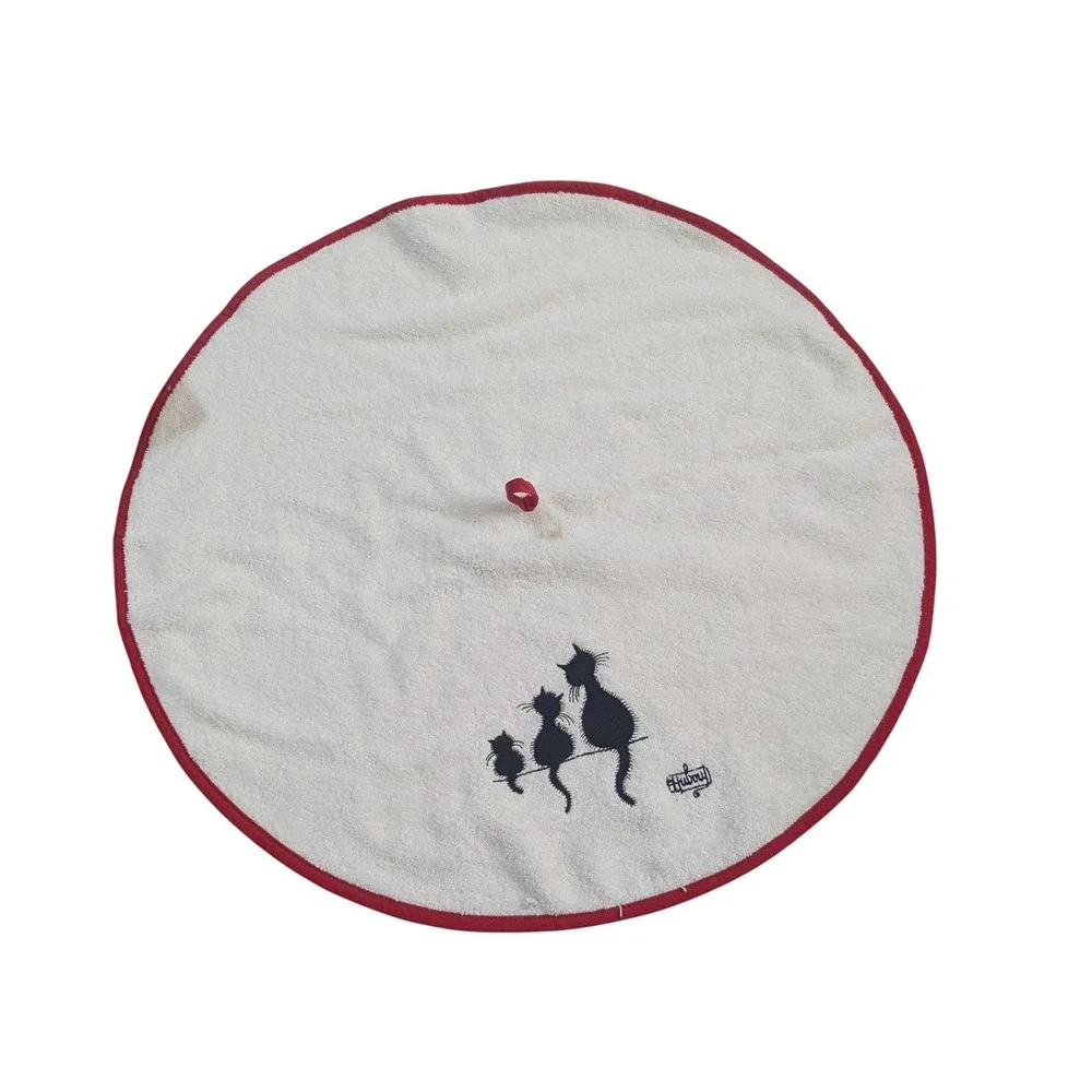 Winkler Dubout Cats Round Cotton‎ Hand Towel White Red Trim French Decor 24